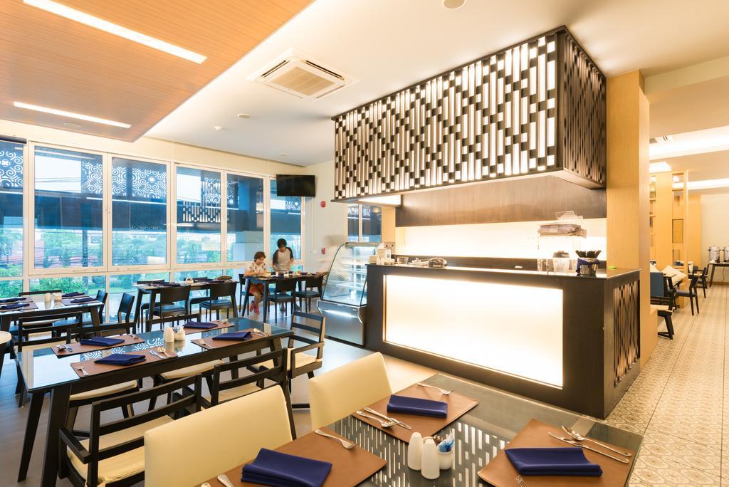 Grand Vista Hotel Chiangrai-Sha Extra Plus Chiang Rai Exteriör bild